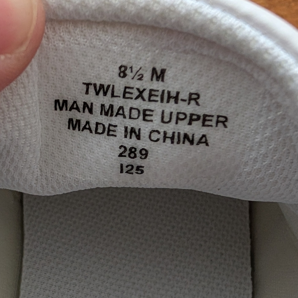 NWOT Tommy Hilfiger White & Beige Sneakers - Picture 6 of 9